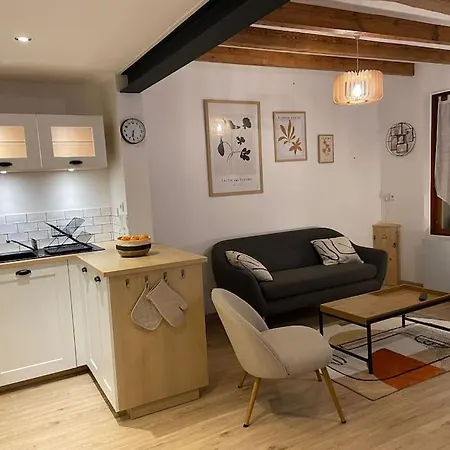Дом отдыха Maison Cosy Avec Exterieur Proximite Rouen Centre Ле-Пети-Кевийи
